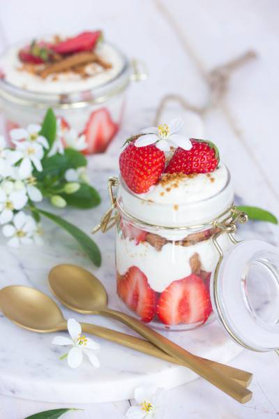 Tiramisu aux fraises et spéculoos Tiramisu aux fraises et spéculoos