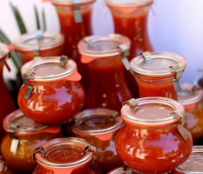 Conserves de sauce tomate maison