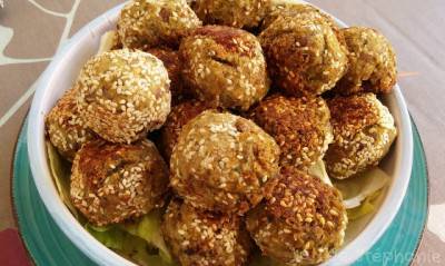 Boulettes de lentilles brunes au sésame, sans gluten