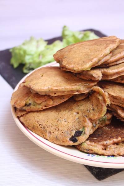 Pancakes salés végans aux légumes Pancakes salés végans aux légumes