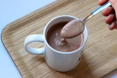 Chocolat chaud végan au lait de cajou