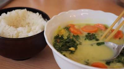 Soupe thaïe végane au chou kale