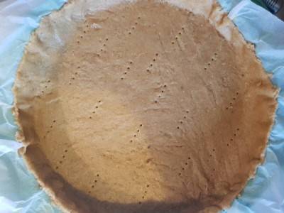 Pâte à tarte à la farine de pois chiche et au tahin