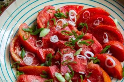 Salade de tomates à l'asiatique