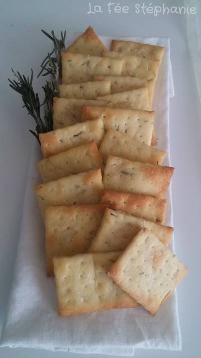 Crackers faciles au romarin