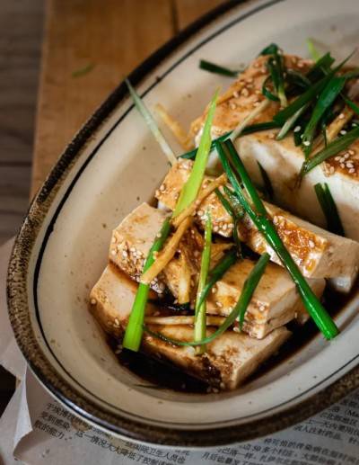 Tofu soyeux vapeur à l'asiatique