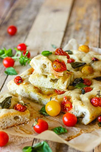 Focaccia aux tomates cerises Focaccia aux tomates cerises