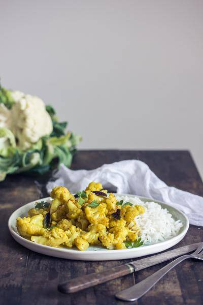 Curry de chou-fleur au lait de coco Curry de chou-fleur au lait de coco