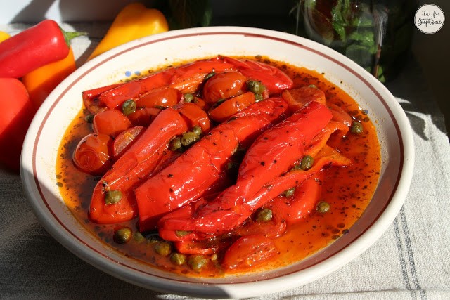 Peperonata aux câpres et tomates fraiches
