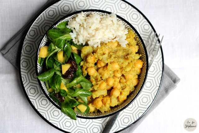 Bol De Chou Fleur Et Pois Chiches A L Indienne Mache A La Mangue Et Riz Bol De Chou Fleur Et Pois Chiches A L Indienne Mache A La Mangue Et Riz