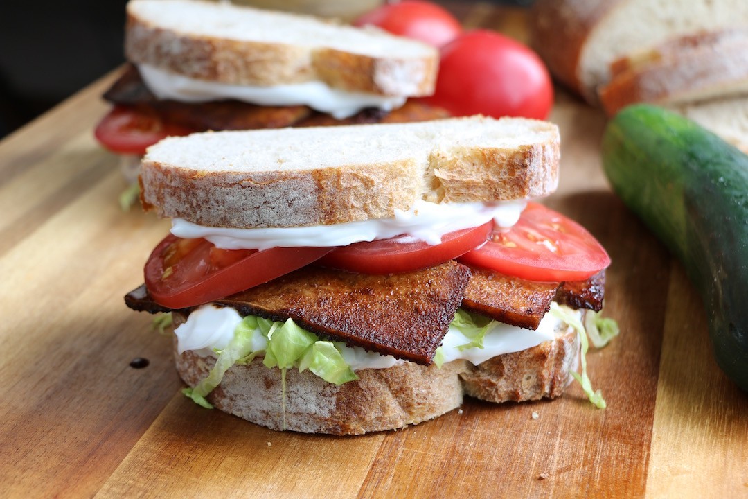 Sandwich BLT végétalien